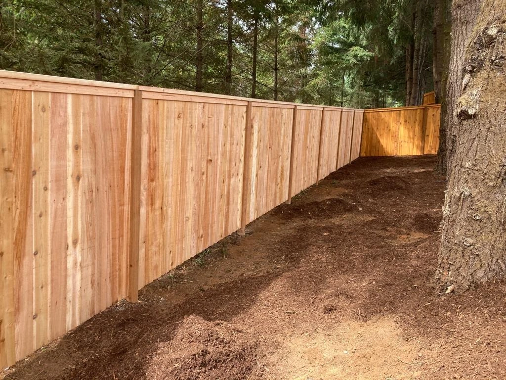 nice looking wood fence in salem oregon